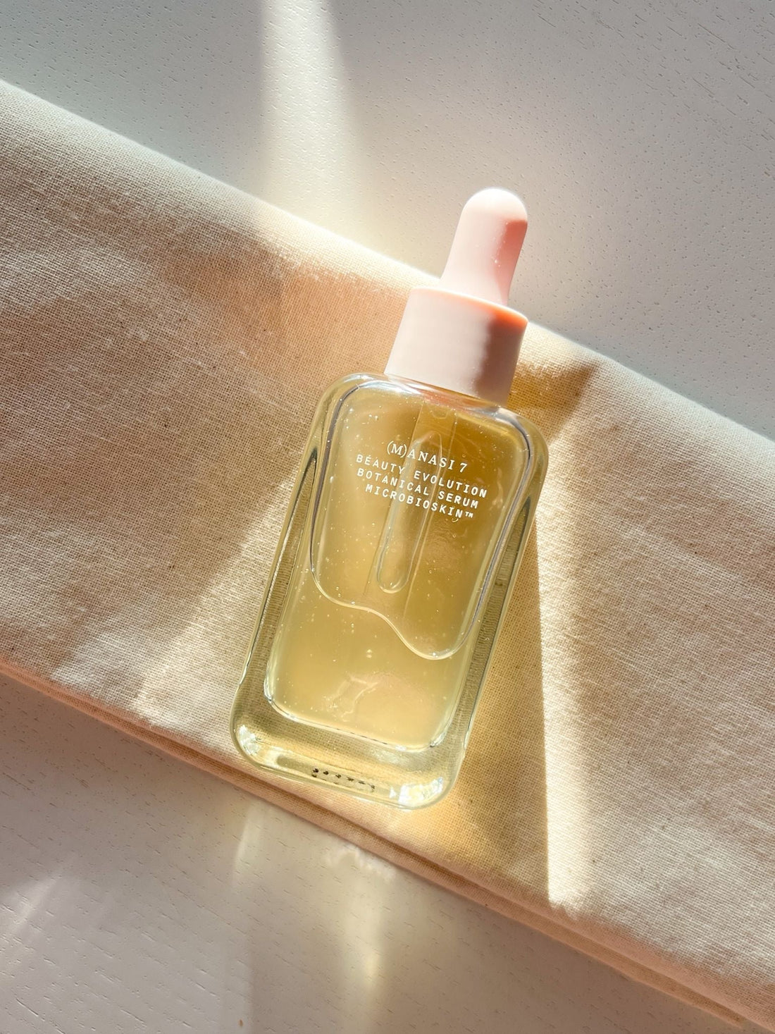 Hautbarriere stärken: Welches Serum hilft bei gestresster Haut?
